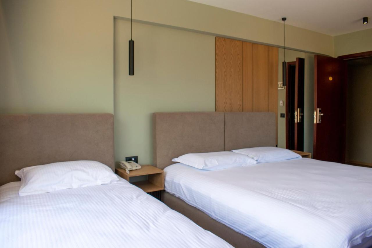 Bocca Hotel Korce Exterior foto