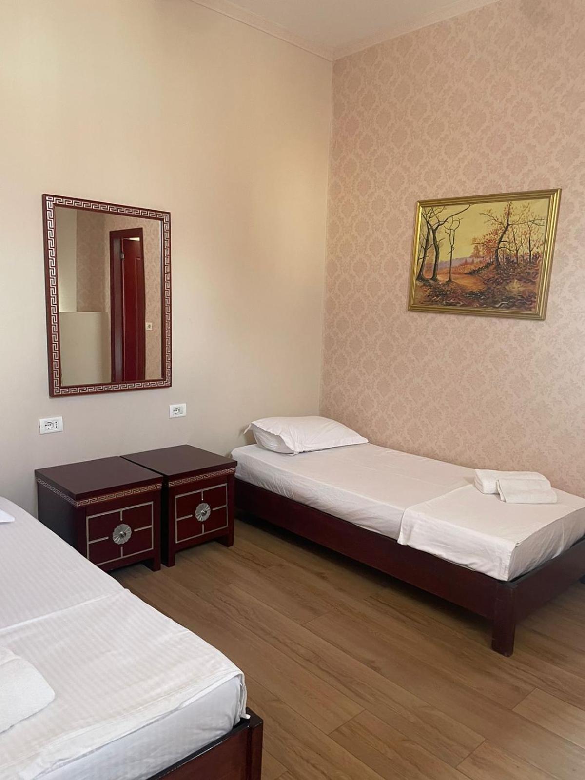 Bocca Hotel Korce Exterior foto