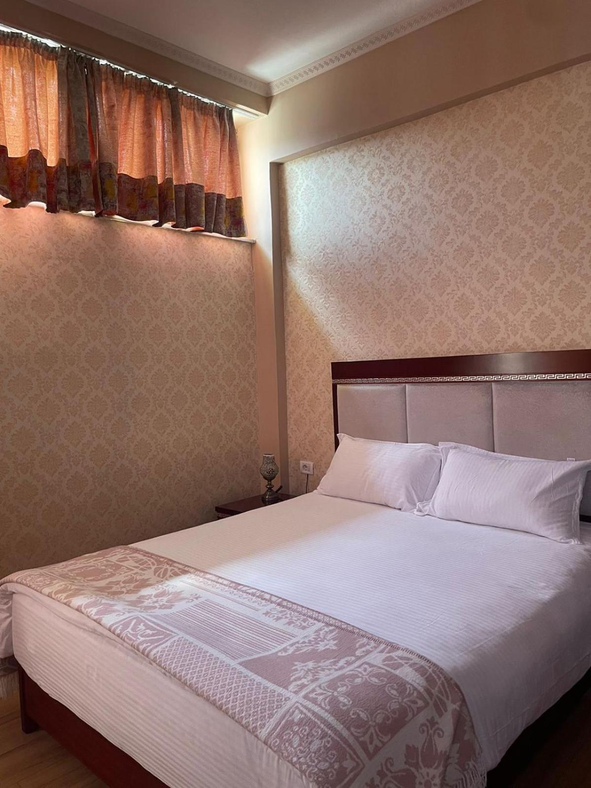 Bocca Hotel Korce Exterior foto